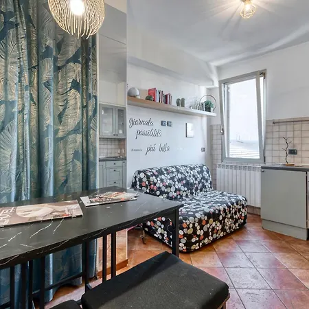 Honey Terminal Apartment