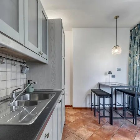 Apartment Honey Terminal